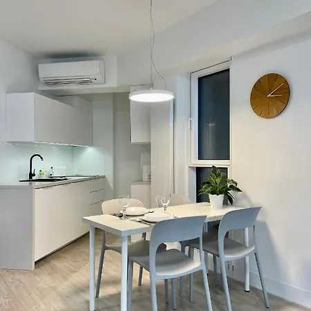 Towarowa Apartment