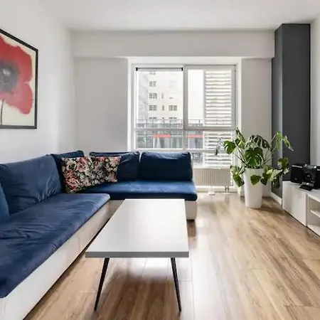 Towarowa Apartment